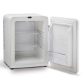 minibar hotel silenzioso vuoto