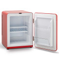 minibar hotel silenzioso vintage vuoto