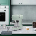 macchina caffe espresso manuale verde lucido composizione