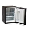 minibar hotel silenzioso vuoto