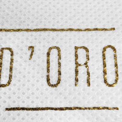 pochette personalizzata dettaglio oro