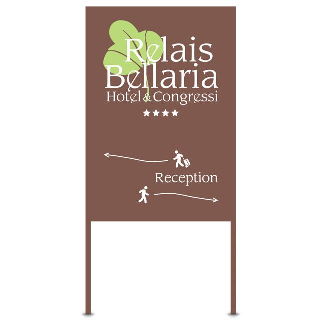 totem hotel per indicazione reception in alluminio verniciato personalizzabile