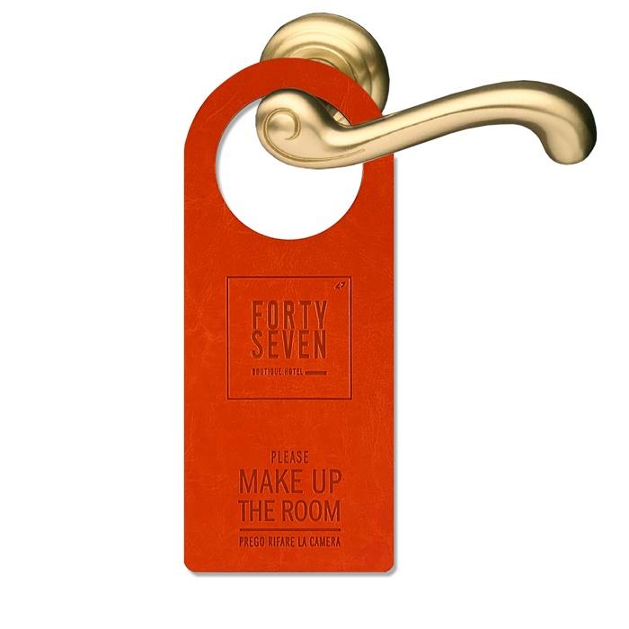 cartellino maniglia elegante hotel